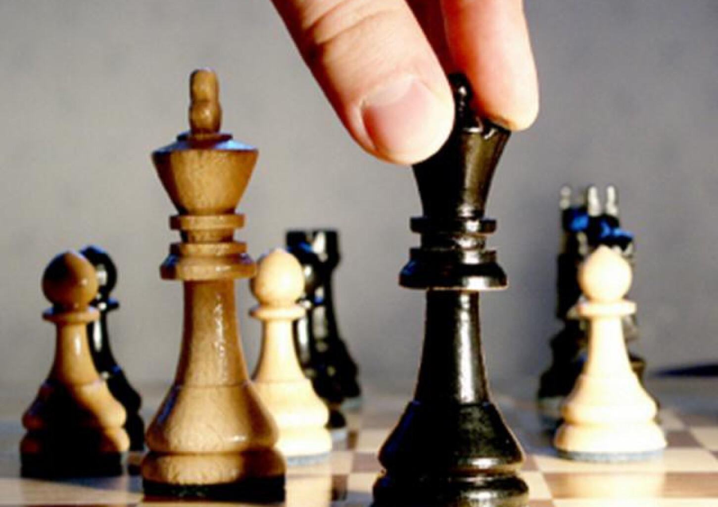 Игра в шахматы и обучение с ведущим Эстонским шахматистом