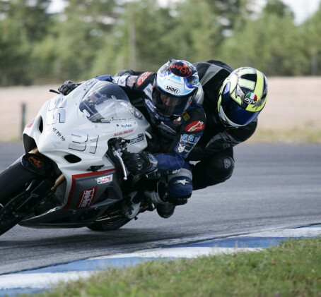 Ringrajasõit superbike’iga Alastaros