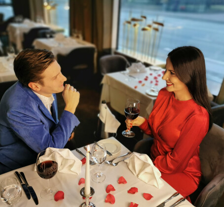 Romantiline õhtusöök restoranis L’Ermitage 