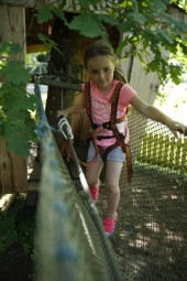 Увлекательная полоса препятствий в парке приключений Пирита для ребёнка #2