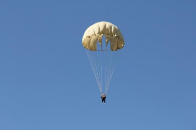 Самостоятельный прыжок с парашютом + видео #4