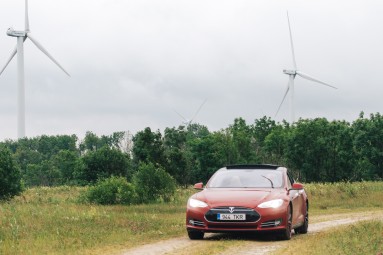 Тест-драйв на электромобиле класса люкс Tesla Model S P85D #3