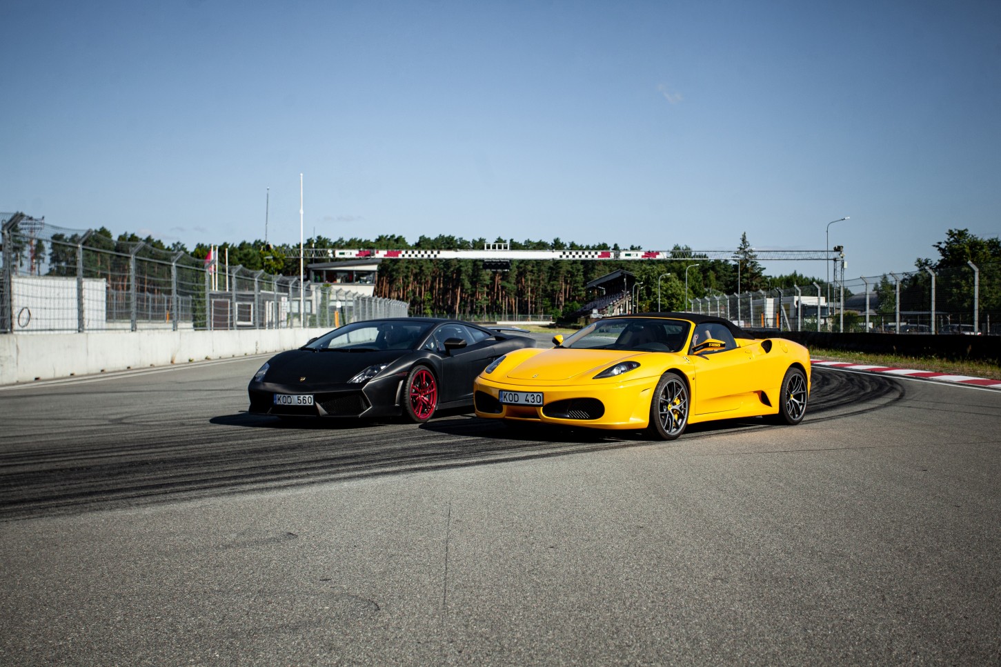 Ferrari vs Lamborghini sõiduelamus - "Superdrive"