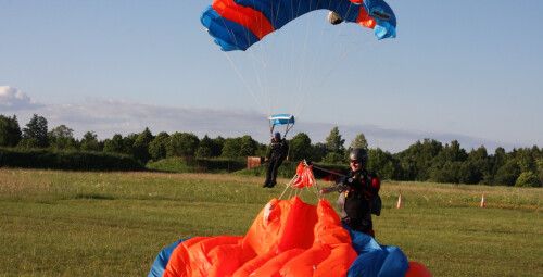 Курс обучения прыжкам с парашютом и самостоятельный прыжок на парашюте типа «крыло» #3