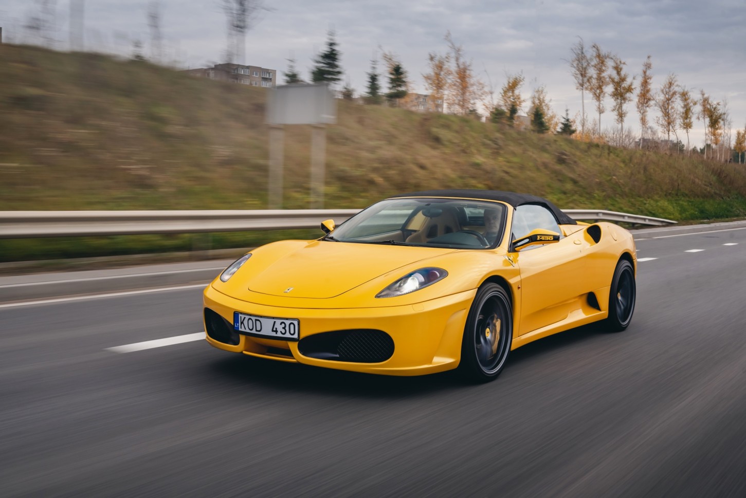 Tunneta Ferrari F430 võimsust maanteel | Superdrive