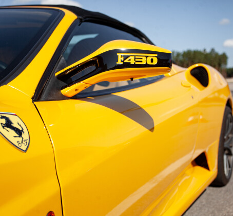 Езда вторым пилотом на Ferrari F430