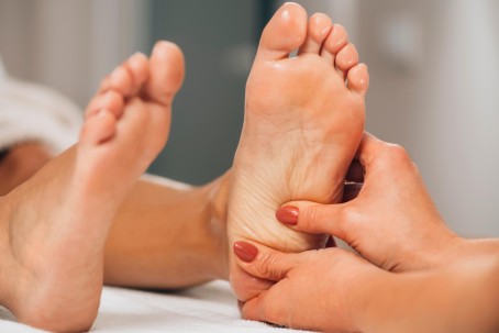 Jalatalla ja õlavöötme massaaž "Tervendav Lotus" | 90 min