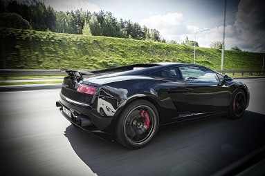 VIP! Tunneta Lamborghini Gallardo võimsust maanteel  #3