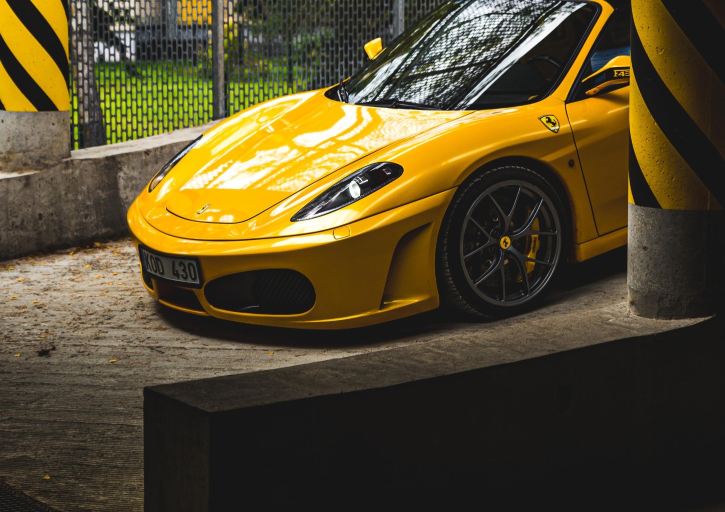 VIP! Поездка на Ferrari F430 на шоссе