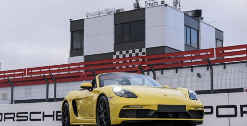 Захватывающая езда за рулем Porsche 718 Boxster GTS 4.0 #7