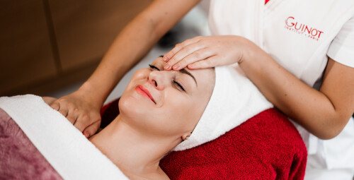 Guinot näohoolitsus vastavalt nahatüübile 60 min #1