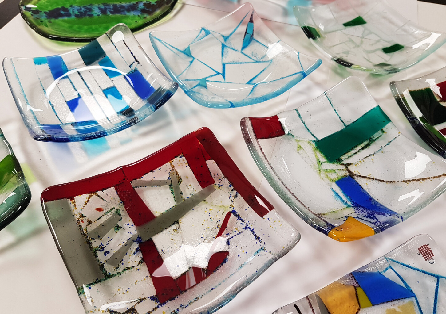 Tee ise klaasist vaagen või taldrikud