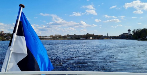 Narva jõgi,  Jõelaev Caroline