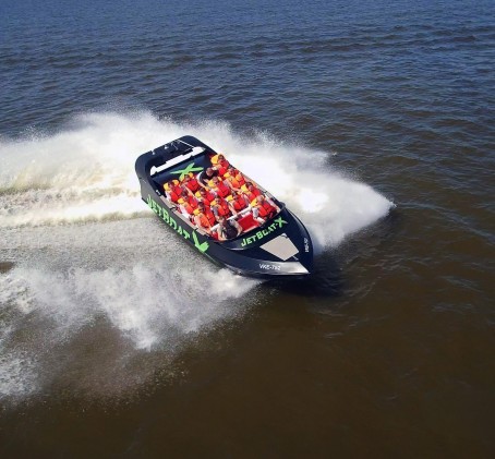Adrenaliinirohke sõit jetboat'iga Pärnu lahel
