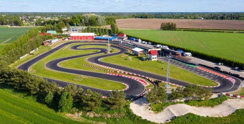 Seltskondlik kardisõit Kuningamäe võistluskardirajal #1