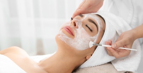 Антивозрастная процедура для лица и расслабляюще посещение спа, Pýrovel Spa & Sport в Swissôtel #1