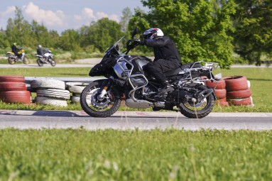 Курс обучения езде на мотоцикле on-road - NORDMOTO #2