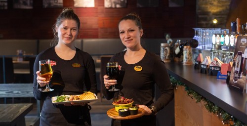 Õhtusöök koos pudeli veiniga restoranis Beer Garden kahele #2