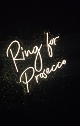Интерактивный стенд Ring for Prosecco на ваше мероприятие – подарочная карта на 100 евро
