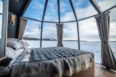 Öö ujuvas klaasist iglus Rootsis, Peace & Quiet Nature Hotel #2