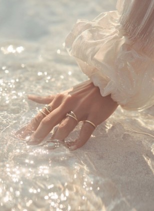 Kehapõhine eneseavastuse mäng „Armastuse Meri“