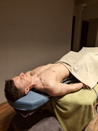 Seljateraapia elektrilisel seljamatil BodyTheraphy salongis Tallinnas #2