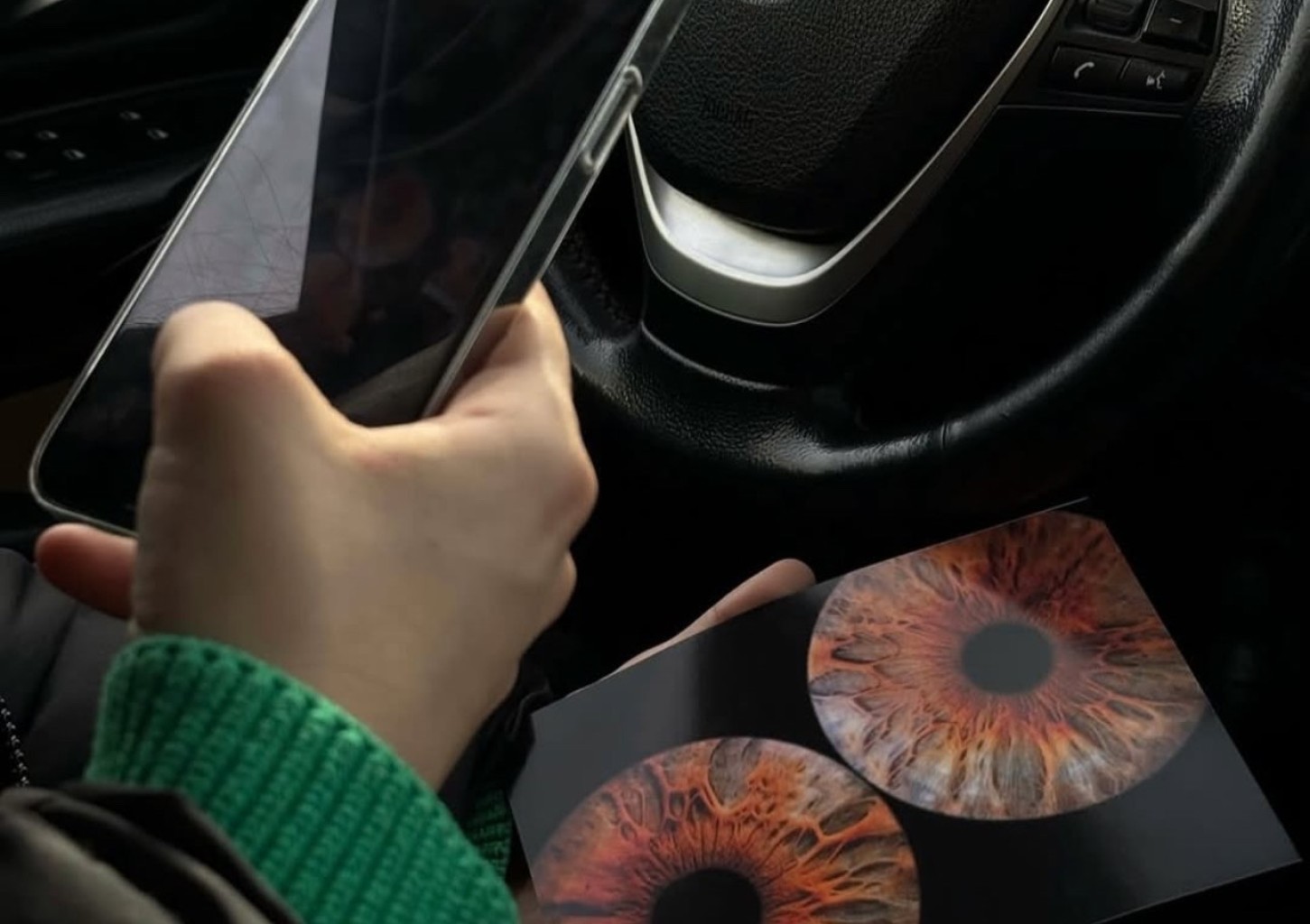 Художественная фотография радужки с печатью A4 для четверых