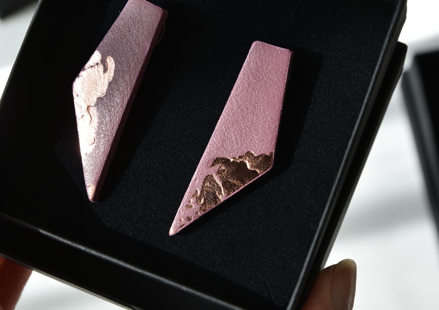 Мастерская украшений для четверых в будние дни