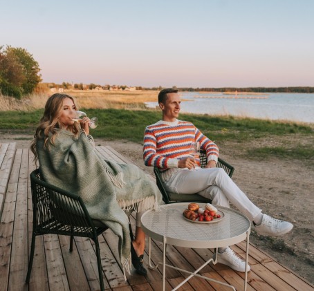 Mereäärne elamusmajutus koos saunaga Haapsalus | R-L