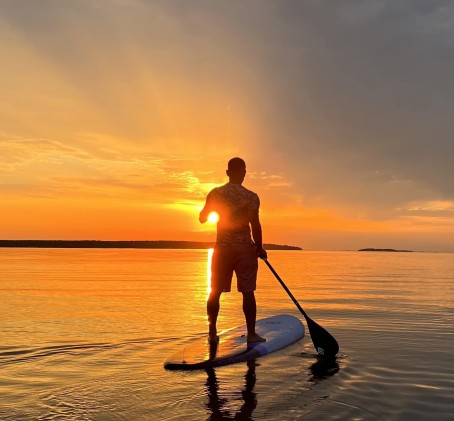 SUP-laua laenutus Surfstar surfikoolis