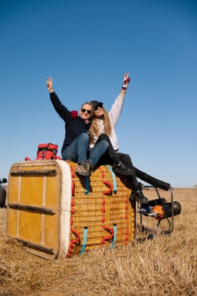 Lend kuumaõhupalliga kahele