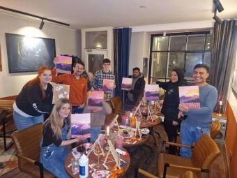 Sip & Paint для двоих в Toro Winebar #5