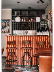 Sip & Paint для двоих в Toro Winebar #2