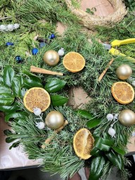 Мастер-класс по созданию рождественского венка #3