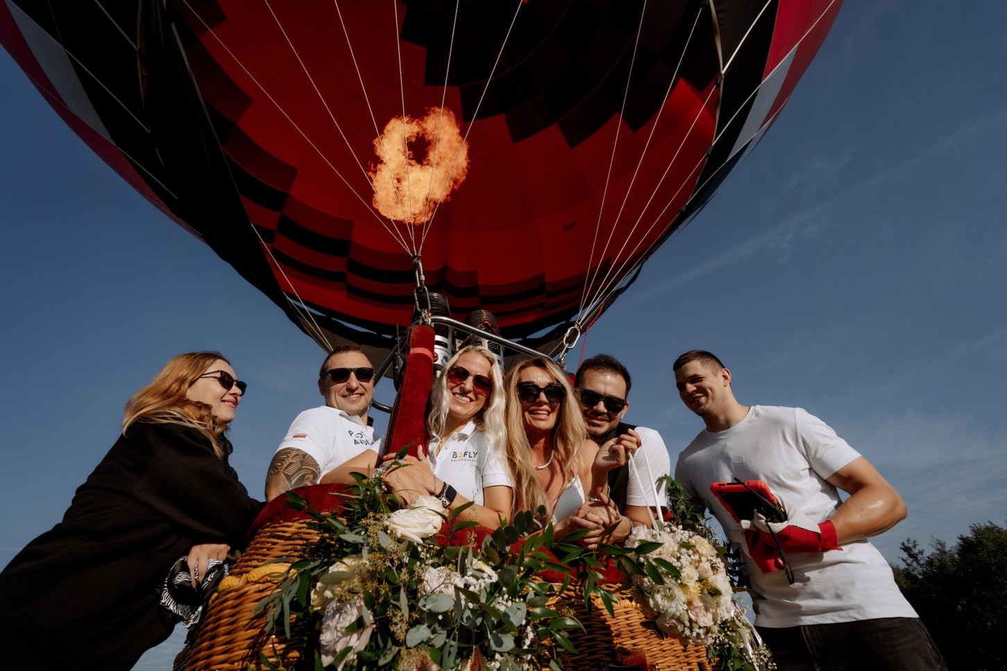 Romantiline lend kuumaõhupalliga kahele