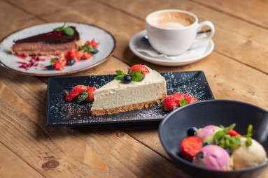 Romantiline õhtusöök pudeli veiniga kahele Beer Gardenis #2