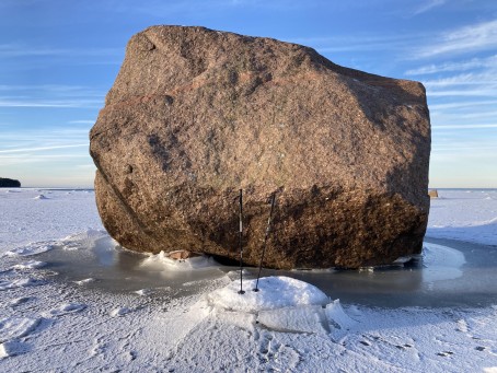 Пеший поход к гигантским валунам Эстонии для двоих