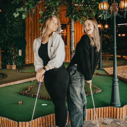 Парковый мини-гольф для двоих