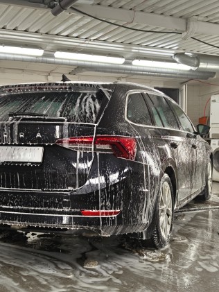 Полный уход за легковым автомобилем в автомойке Pesukratid Tammsaare