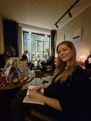 Sip & Paint для одного в Toro Winebar