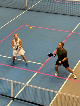 Pickleballi elamus kahele – avasta uus spordiala! | 1 tund