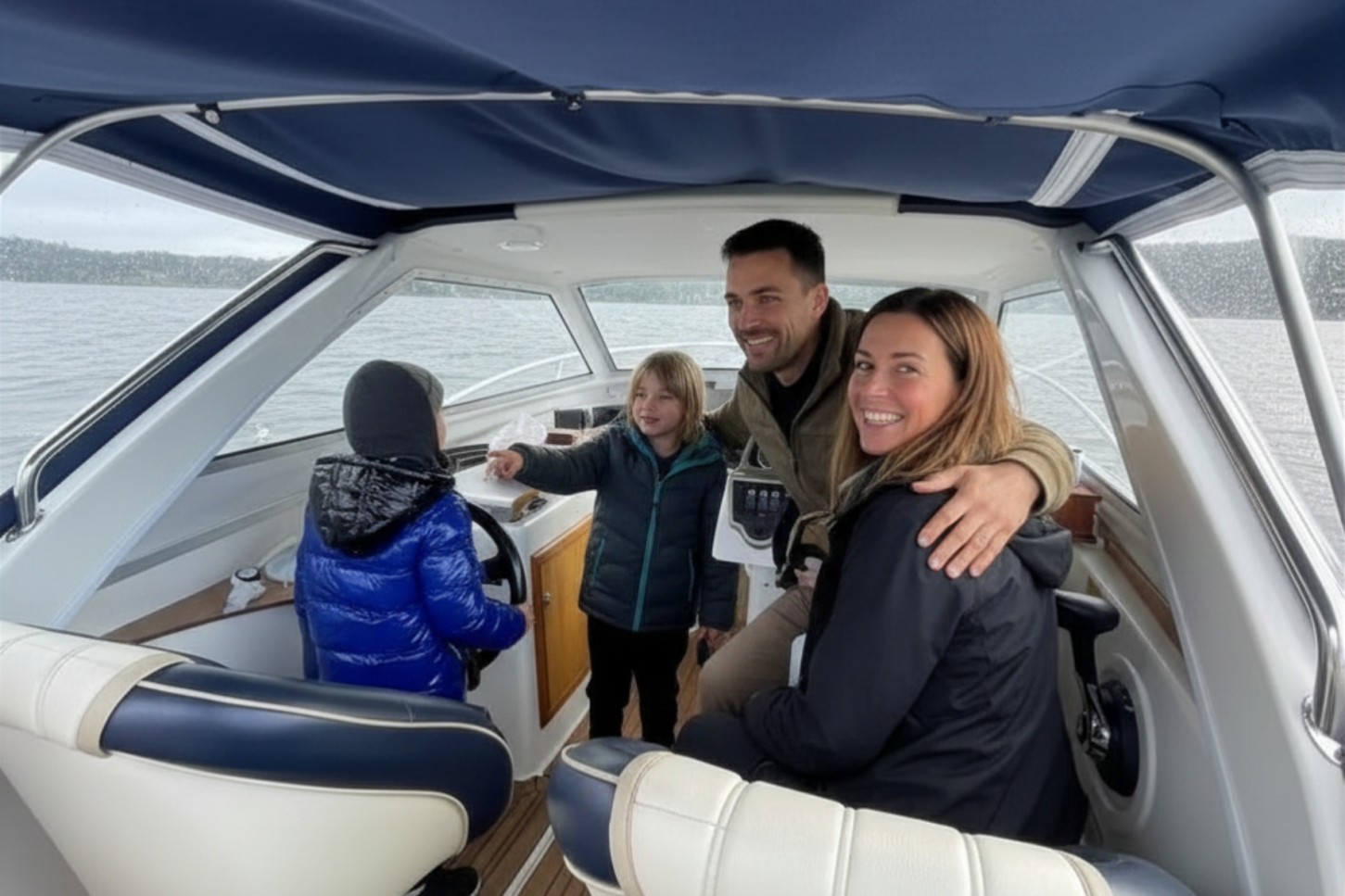 Приватная морская прогулка на моторной лодке Bella 560 HT из Noblessner