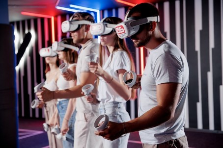 Juhtmevaba VR seiklus seltskonnale Another World VR areenil (E-N)
